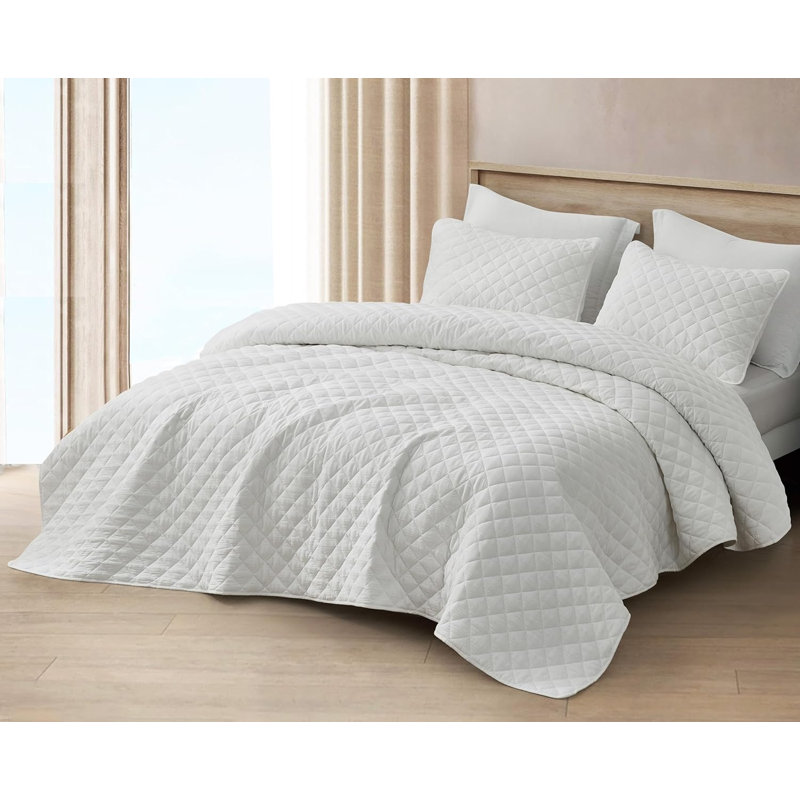 Breeze Cotton Gauze Quilt Set, Oversized King Quilt + 2 King Shams, White