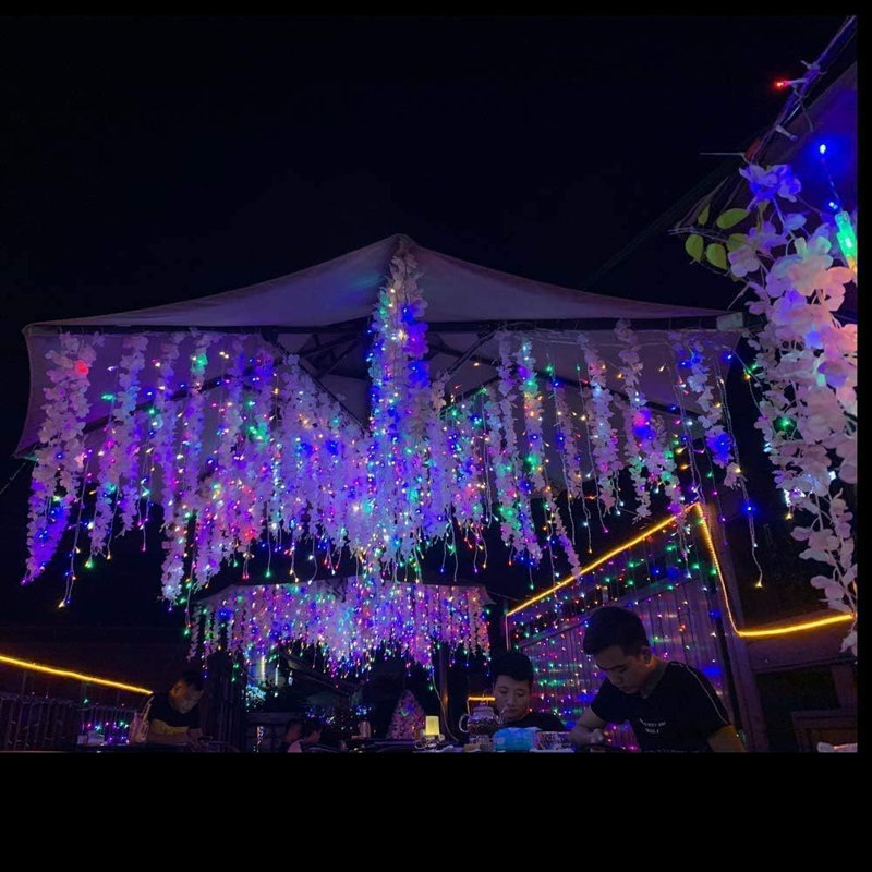 LED Indoor / Outdoor Icicle Lights