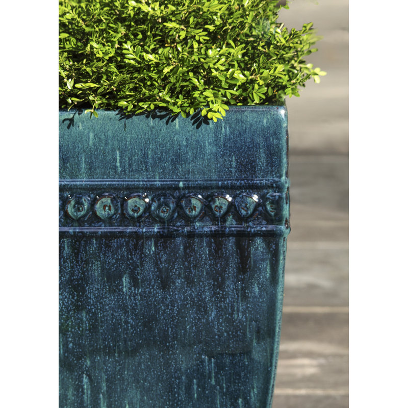 Aquilla Handcrafted Terracotta Outdoor Pot Planter