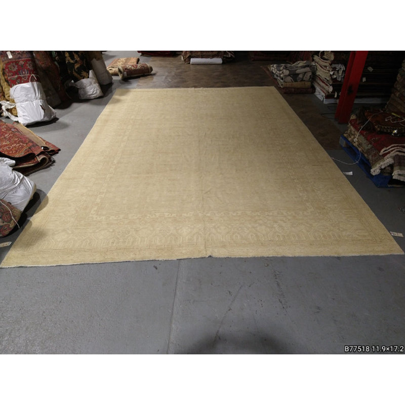Tapis rectangulaire en laine 11 pi 9 po x 17 pi 2 po Cura