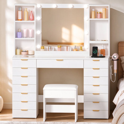 Adriel Vanity
