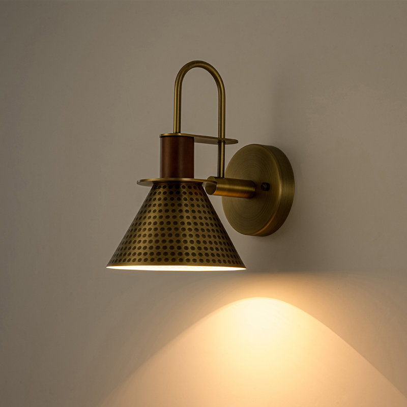 1-light Honeycomb Shade Armed Wall Sconce, Brushed Brass