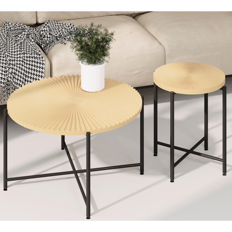 2 tables avec motifs radiaux. Imperméable. Forme cylindrique vieillie. Pieds en métal noir. Style rustique. Noyer foncé, rouge, bois technique au choix. 31,5 po x 18,9 po x H café et 18,9 po x P 23,6 po