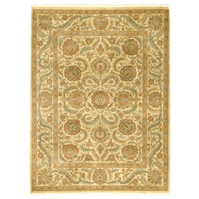 Hand Knotted Wool Oriental Area Rug in Cream