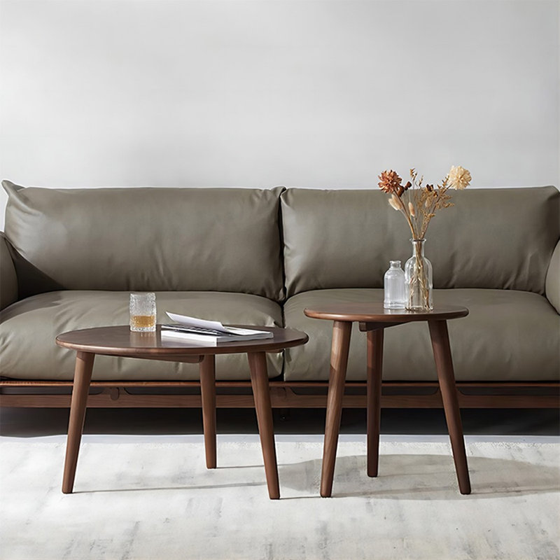 Ensemble de tables basses rondes en bois massif noyer