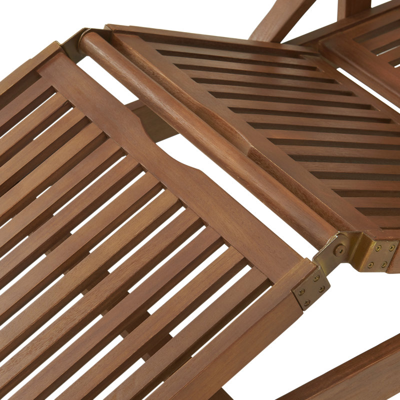 Chaise longue d'extérieur en bois d'eucalyptus avec accoudoirs et repose-pieds réglable Caspian