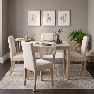 Ensemble de table et de chaises carrées de 5 pièces avec 4 chaises rembourrées, idéal pour un coin repas ou un appartement.
