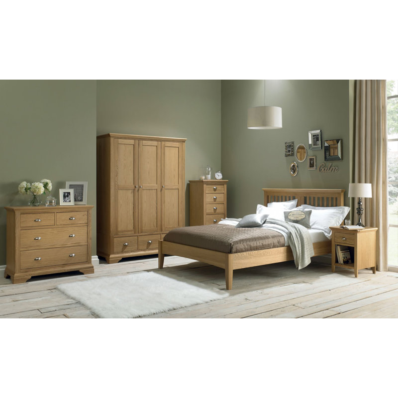 Raffin Solid Wood Piece Bedroom Set