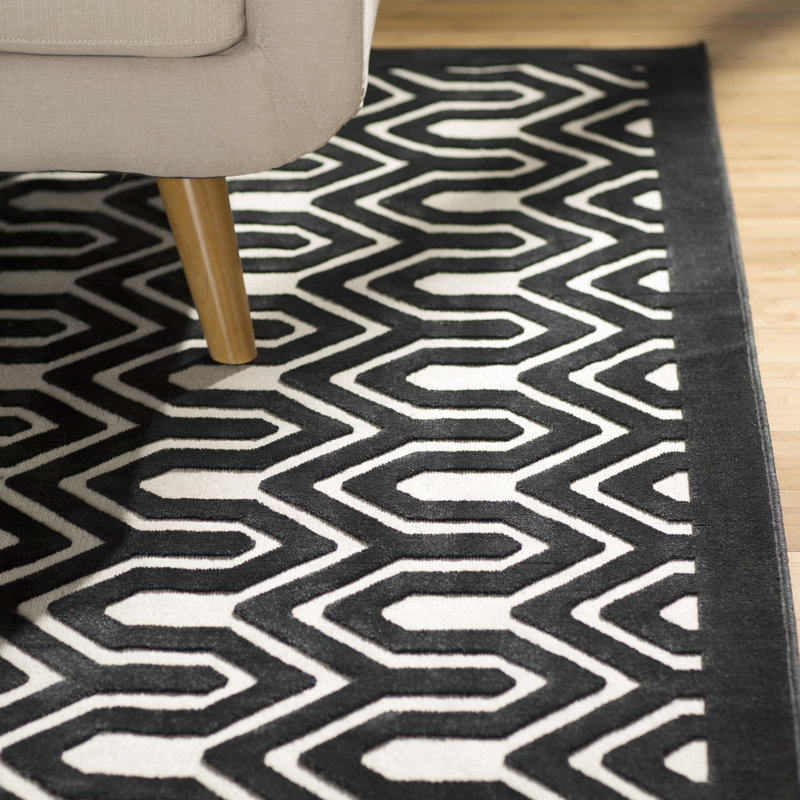 Derr Geometric Indoor Rug, Rectangle 3'6" x 5'6"
