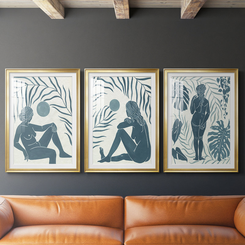 Moon Gazer I - reproduction sur mesure encadrée de qualité supérieure - 3 pièces, H 21 po x l 30 po, Doré
