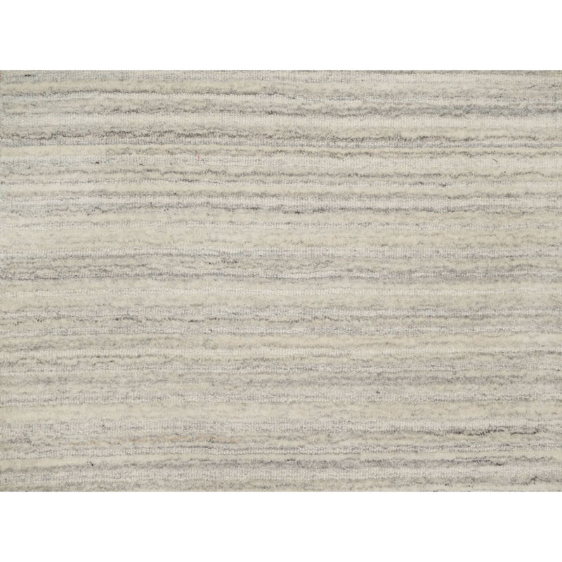 Tapis unique 2 pi 7 po x 11 pi 10 po Tyran