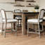 Tabouret de bar de 26 pouces, gris patiné, assise et dossier rembourrés gris, texturé, pour siège de table à hauteur de table de pub, aire de jeu pour la cuisine