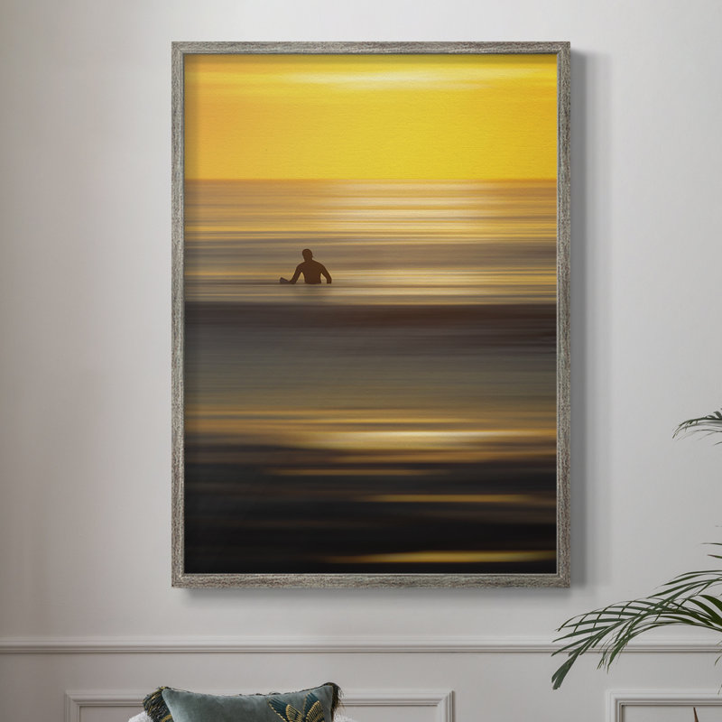 Alone in the Calm, reproduction d'art encadrée - bois massif, H 30 po x l 24 po