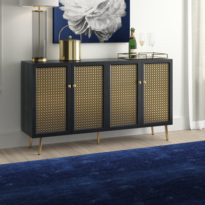 Buffet 61,7 po Carlie