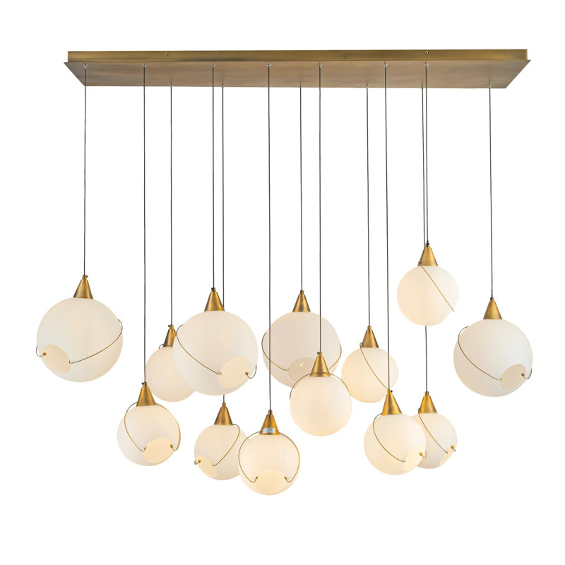 Lustre linéaire en verre opale 60 po Geissler - 13 lumières