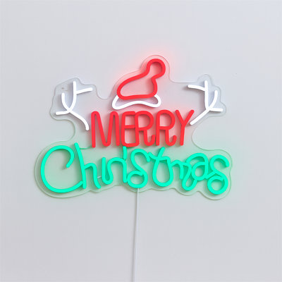 LED Lighted Window Décor