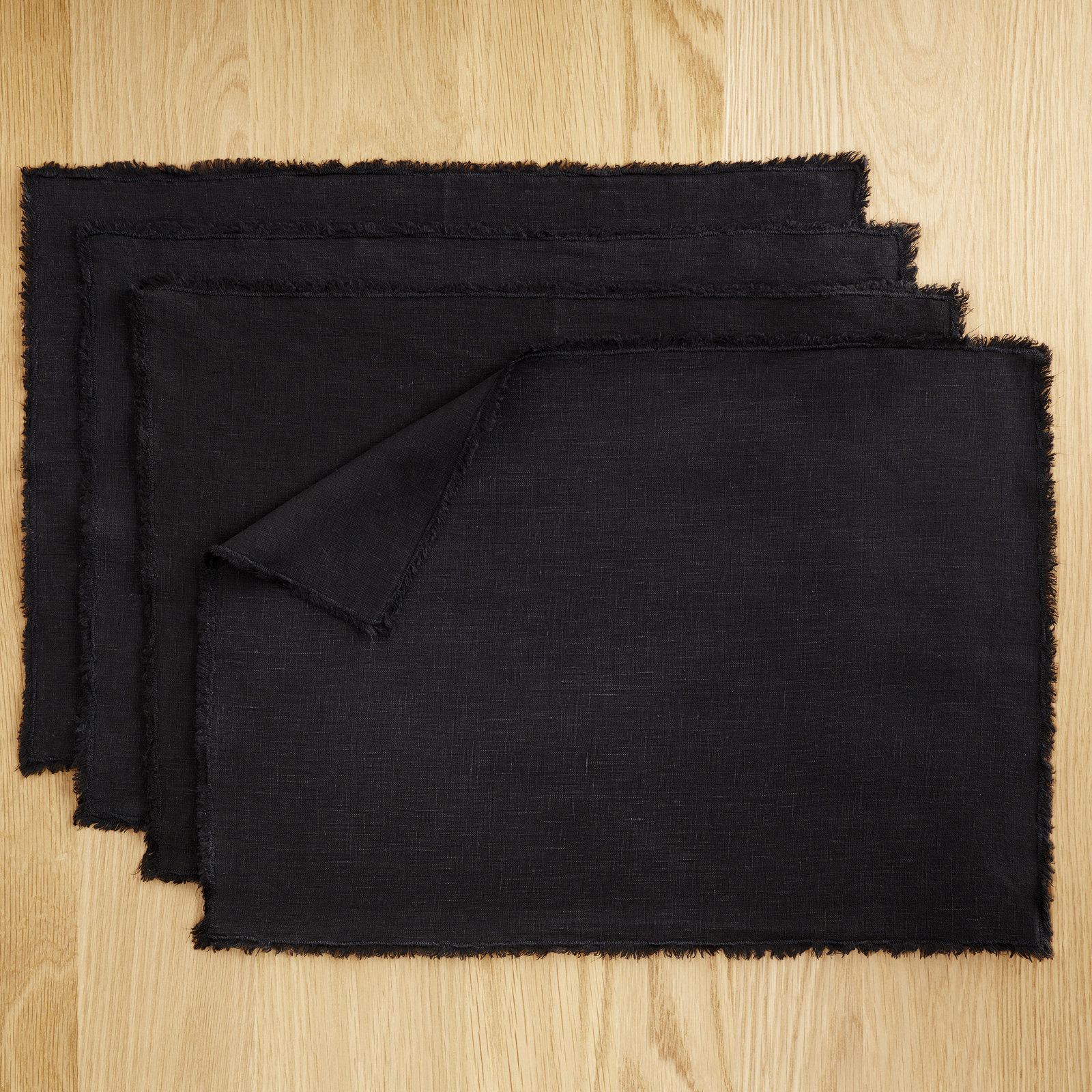 Zadia Reversible Linen Placemat, Black