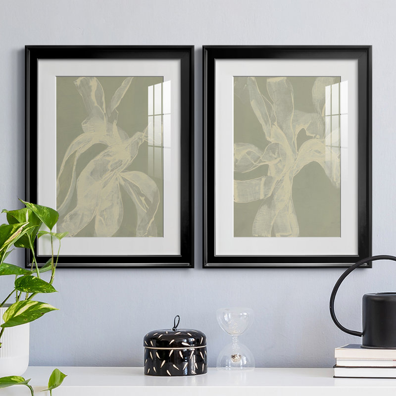 «White Ribbon On Celadon I», reproduction encadrée de qualité supérieure - prête à être accrochée, Cadre noir