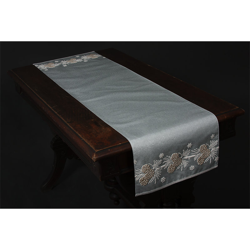 Cheraw Pine Cone Christmas Table Runner