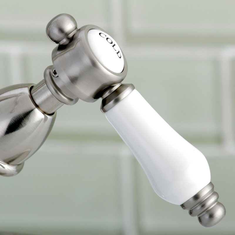 Robinet de salle de bain avec ensemble de drain bel air central à, Nickel brossé
