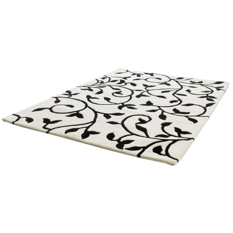Cullinan Floral 140cm X 200cm Area Rug