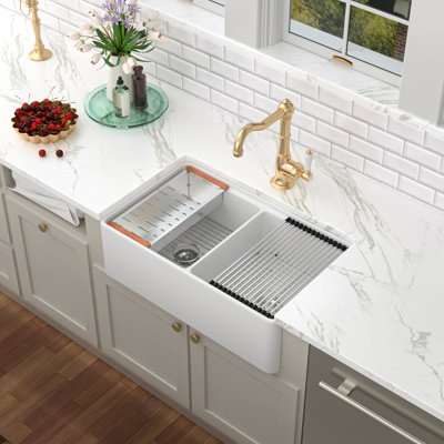 33" L x 20" W Ceramic Workstation Farmhouse Kitchen Sink, 50/50 Double Bowl Kitchen Sink with Sink Grid, Colander, Strainer, Cutting Board and Roll-up Rack