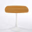 Table carrée de style tulipe Mid-Century avec base en métal robuste et plateau de table en bois aggloméré