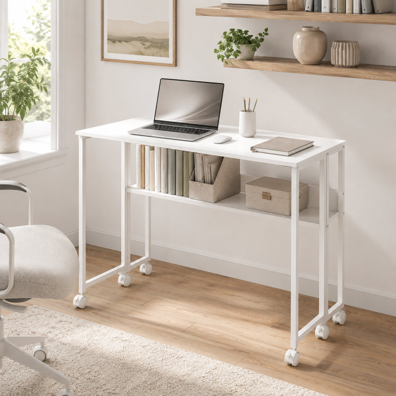 Bureau blanc à roulettes pliantes, petit bureau d'ordinateur personnel avec sacs de rangement et tablettes, bureau d'économie d'espace pour les bureaux à domicile