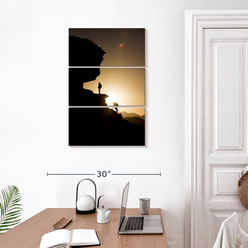 Senne Dusky Rock Climbing, 32" H x 20" W