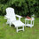 Méridienne d'extérieur pliable, inclinable, dossier réglable à 3 niveaux, repose-pieds dissimulé, conception ergonomique, idéale pour le patio, le camping et la piscine. (Blanc)