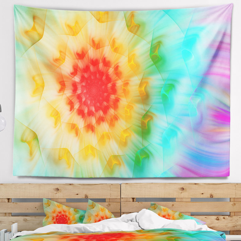 Tapisserie florale rouge avec pétales de fractale et pissenlit, H 32 po x l 39 po