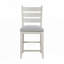 Ensemble de chaises à hauteur de comptoir