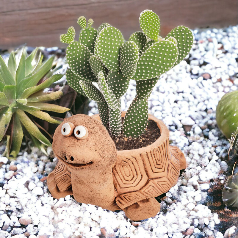 Euva Indoor/Outdoor Clay Statue Planter
