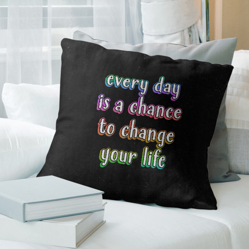 Coussin de style tableau noir changer votre citation vie, 16 po x 1 po, Arc-en-ciel
