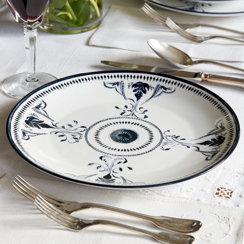 Almerinda Porcelain Dinnerware Set - Service for 4