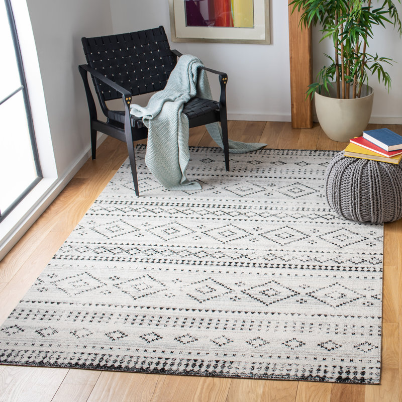 Solange 200 Performance Southwestern Indoor/Outdoor Area Rug, Rectangle 8' x 10'