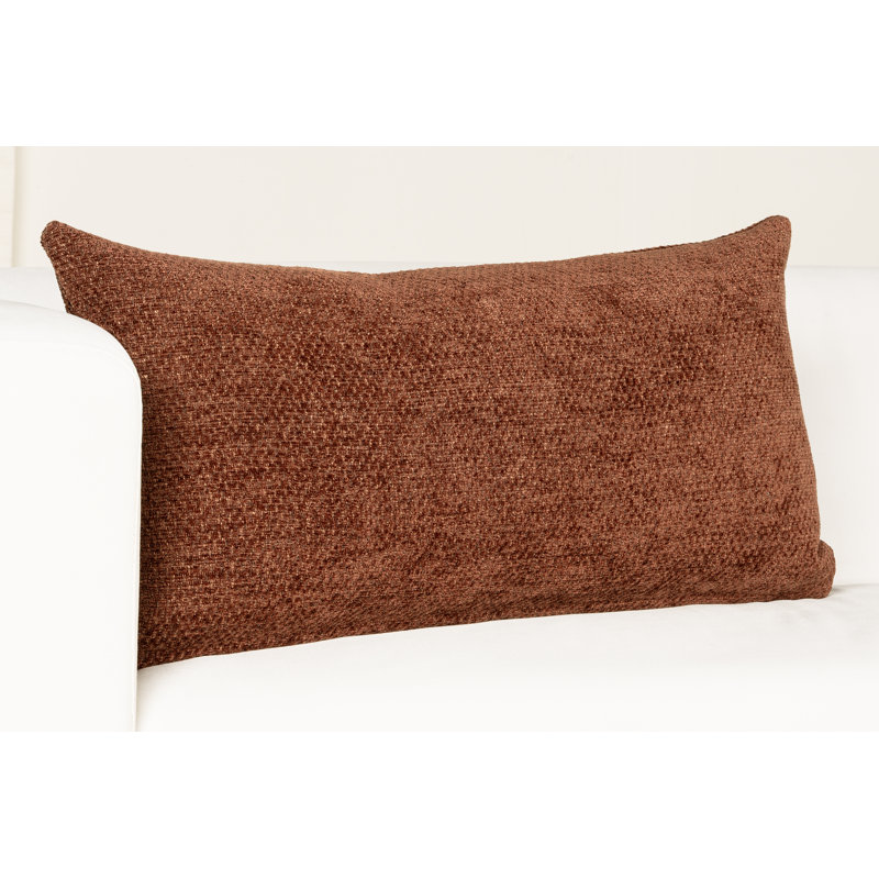 Coussin Serenity, Polyester, 26 po x 14 po, Rouge-brun