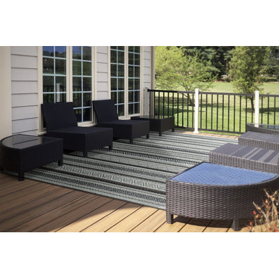 Élégant tapis tissé à plat, gris et noir, 4,0 x 5,6 pi | 100% polypropylène, 0,0 poils, 1,25 lb / pied carré | Facile à nettoyer avec l'aspirateur et le détachant, parfait pour le décor du salon et de la chambre à coucher, design durable et moderne
