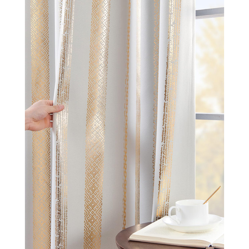 Rideaux occultant à motif géométrique boho, Doré, L 52 po x L 96 po