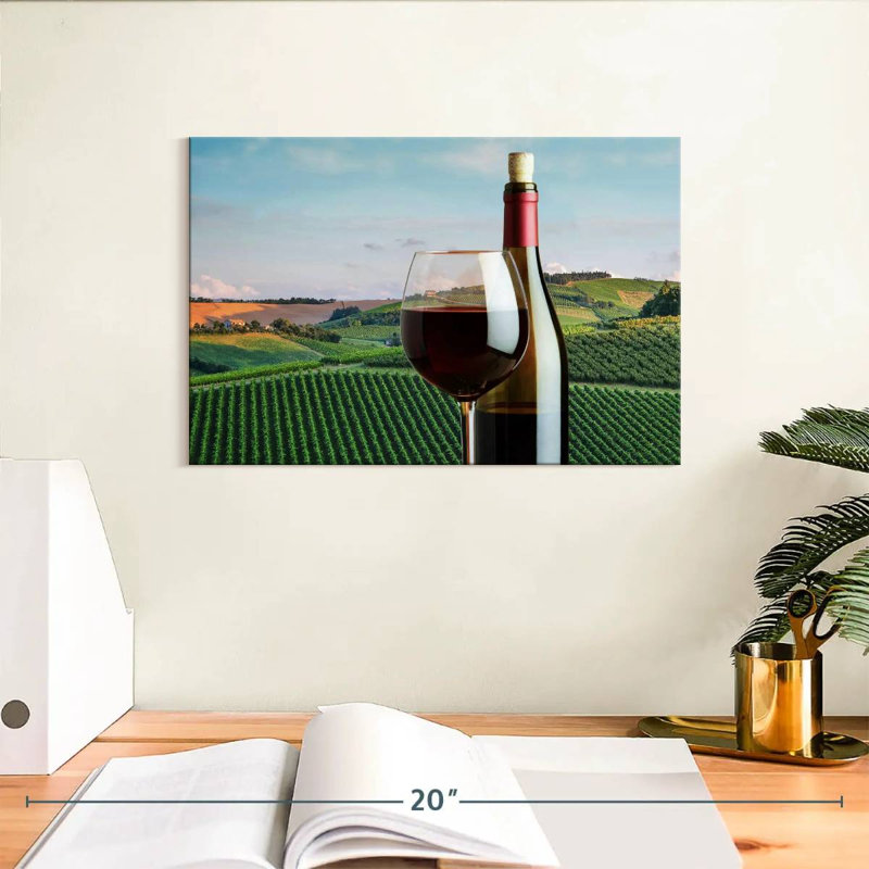 Vin rouge Yarlin en Toscane, H 8 po x l 12 po