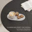 Petite table de salle à manger ronde avec base à piédestal Wave (31,5 po, noir, 2 à 4 places)-457947500