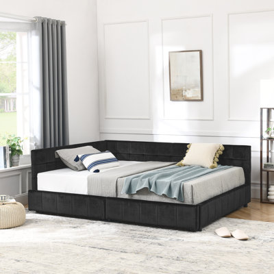 Structure de lit capitonnée pleine grandeur avec dossier et accoudoirs confortables, idéale pour la chambre à coucher et le salon