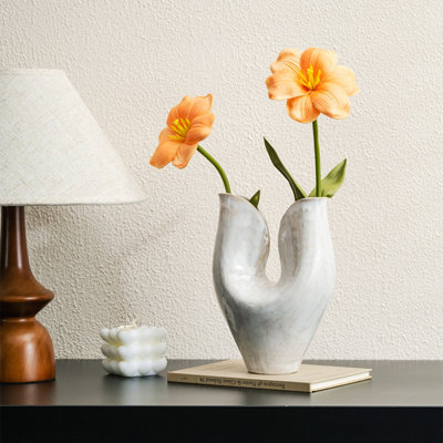 White Ceramic Decorative Vase,Cute Small White Flower Vase For Home Decor,Nordic Modern Boho Ins Style Decorative Ceramic Aesthetic Vases For Flowers