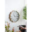Horloge murale 23,5 x 2,5 x 23,5 po à chiffres romains rétro avec bordure dorée