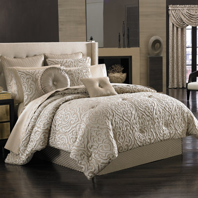 Astoria King 4Pc. Comforter Set