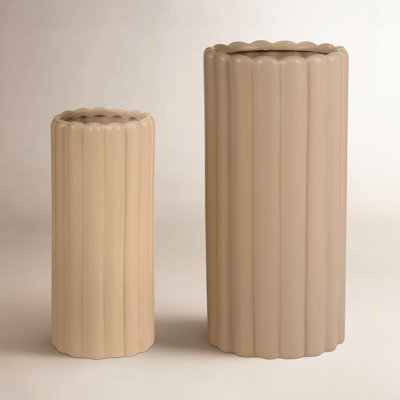 Kyrie Chic Sculpted Vase, Set of 2
