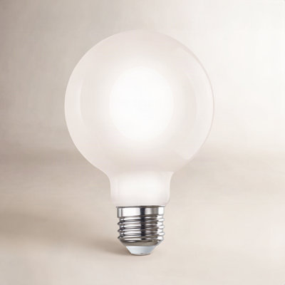 7.6W G25 LED Milky Dimmable Bulb