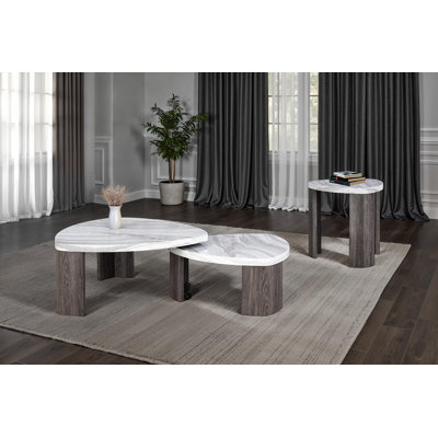 Ensemble de tables triangulaires 3 pièces de style contemporain 1 table basse gigogne 2 x table de bout en marbre