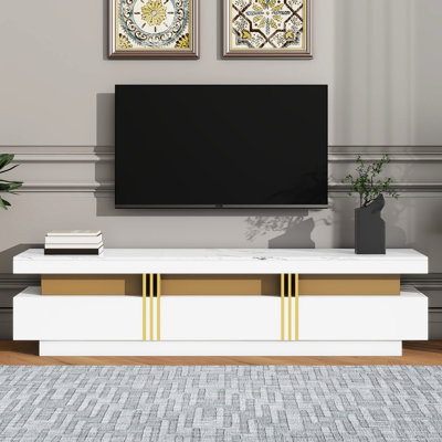 Console multimédia tendance avec surface en marbre ultrabrillant et compartiment doré, 3 tiroirs pour téléviseurs de 78 po, meuble télé blanc élégant