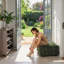 Repose-pieds rembourré surdimensionné en chenille pour salon et chambre à coucher-116326917-120193231